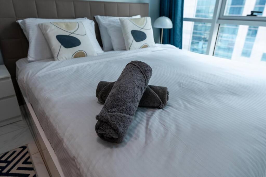 White Sage Renovated Nxt To Metro Apartment